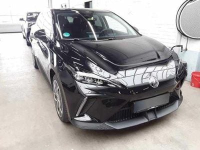 Second-hand MG MG4 EV Luxury 150 kW (204 CP) 2025 Negru Hatchback