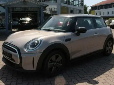 Gebraucht Mini Cooper Classic 136 PS (100 kW) 2023 Grau Kleinwagen
