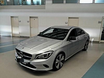 Mercedes CLA200