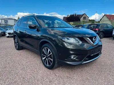 Gebraucht Nissan X-Trail Tekna 131 PS (96 kW) 2015 Grün SUV