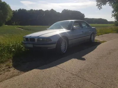 Gebraucht BMW 730 218 PS (160 kW) 1994 Silber Limousine