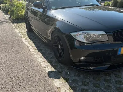 Gebraucht BMW 123 Coupé M Sport 204 PS (150 kW) 2011 Schwarz Coupé
