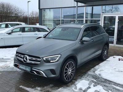 Gebraucht Mercedes GLC300e AMG 194 PS (142 kW) 2021 Grau SUV
