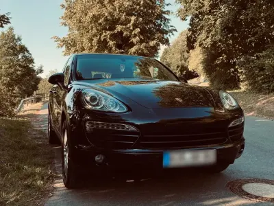 Gebraucht Porsche Cayenne 300 PS (220 kW) 2012 Schwarz SUV