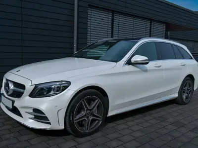 Gebraucht Mercedes C300 AMG 245 PS (180 kW) 2020 Weiß Limousine