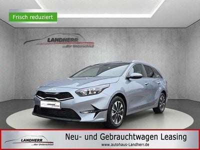 Neu Kia Ceed Sportswagon Gold 101 PS (74 kW) 2026 Silber Kombi