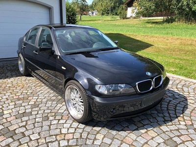 Gebraucht BMW 318 Performance 143 PS (105 kW) 2002 Schwarz Limousine