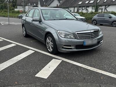 Gebraucht Mercedes C250 204 PS (150 kW) 2010 Grau Limousine