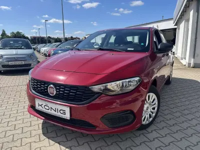 Gebraucht Fiat Tipo Pop 95 PS (69 kW) 2019 Amore rot metallic Limousine