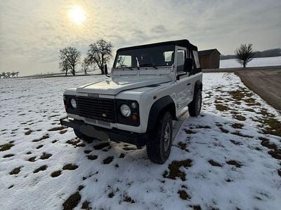 Weiß Gebraucht 2006 Land Rover Defender SE Kombi | 44.900 €