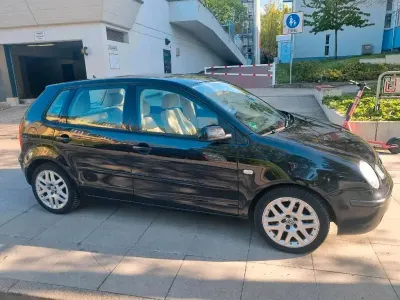 Second-hand VW Polo Highline 75 CP (55 kW) 2003 Negru Hatchback