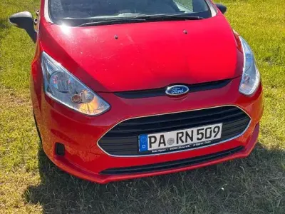 Gebraucht Ford B-MAX Colourline 90 PS (66 kW) 2016 Rot Van / Kleinbus