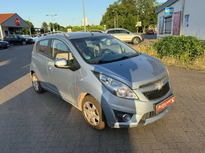 Gebraucht Chevrolet Spark 82 PS (60 kW) 2011 Blau Kleinwagen