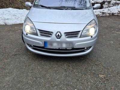 Gebraucht Renault Scénic II 150 PS (110 kW) 2008 Silber Van / Kleinbus