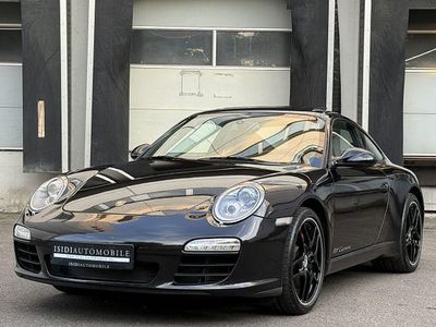 Porsche 911 Carrera
