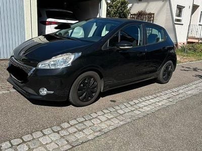 Brugt Peugeot 208 Active 95 HK (69 kW) 2012 Sort Hatchback