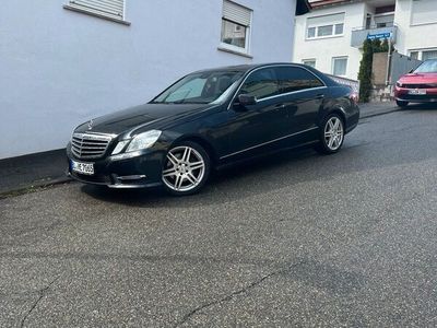 gebraucht Mercedes E220 CDI Lim Avantgarde + AMG Paket Ab Werk Aut.