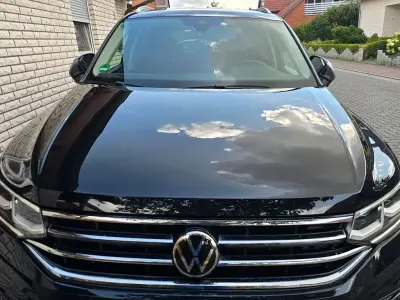 Gebraucht VW Tiguan Allspace Elegance 190 PS (139 kW) 2022 Schwarz SUV