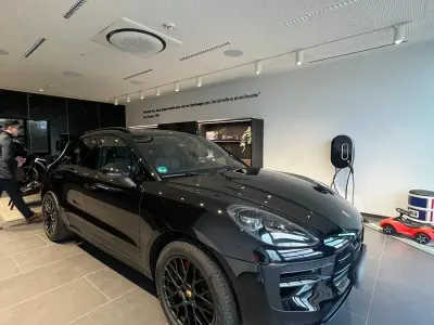 Gebraucht Porsche Macan GTS Sport 381 PS (280 kW) 2021 Schwarz SUV