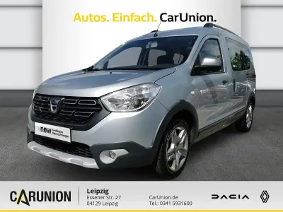 Gebraucht Dacia Dokker Stepway 131 PS (96 kW) 2021 Highlandgrau (grau) Van / Kleinbus