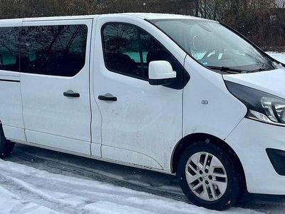 Gebraucht Opel Vivaro 145 PS (106 kW) 2016 Weiß Van / Kleinbus