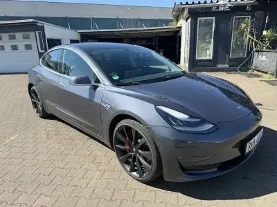 Gebraucht Tesla Model 3 Performance 461 kW (627 PS) 2019 Grau (metallic) Limousine