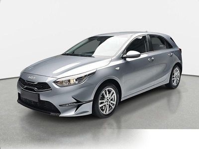 Metallic Gebraucht 2022 Kia Ceed Vision Kleinwagen | 18.670 € (Fairer Preis)