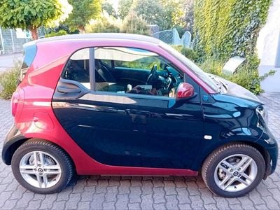 Gebraucht Smart ForTwo Coupé 60 kW (82 PS) 2024 Schwarz Kleinwagen