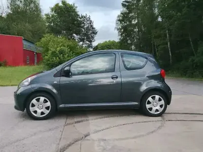 Gebraucht Toyota Aygo Cool 68 PS (50 kW) 2008 Grau Kleinwagen