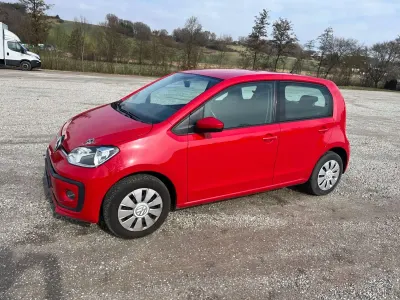 Używany VW up! move up! 68 KM (50 kW) 2018 Czerwony Hatchback