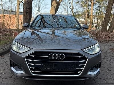 Gebraucht Audi A4 Ambiente 204 PS (150 kW) 2022 Grau Kombi