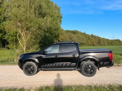 Usata Nissan Navara N-Guard 190 CV (139 kW) 2021 Nero Pick-up