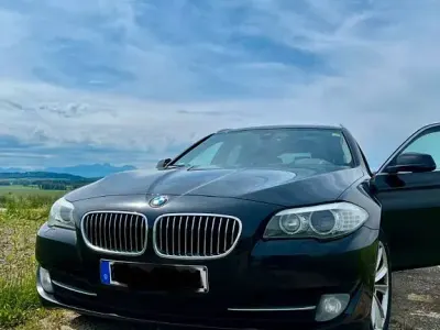 Gebraucht BMW 520 Comfort Edition 184 PS (135 kW) 2013 Schwarz Kombi
