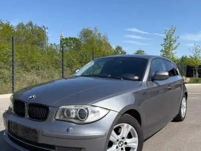 Usata BMW 120 Sport Line 170 CV (125 kW) 2010 Grigio Utilitaria