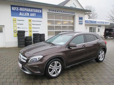 Gebraucht Mercedes GLA200 Urban 136 PS (100 kW) 2016 Orientbraun SUV