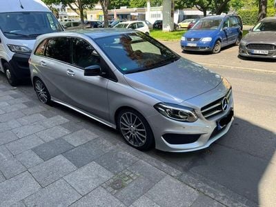 Mercedes B200