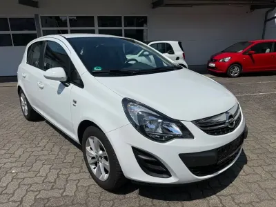 Gebraucht Opel Corsa Energy 69 PS (50 kW) 2014 Weiß Kleinwagen