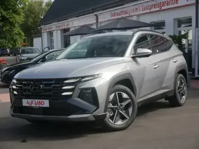 Neu Hyundai Tucson 150 PS (110 kW) 2026 Silber SUV