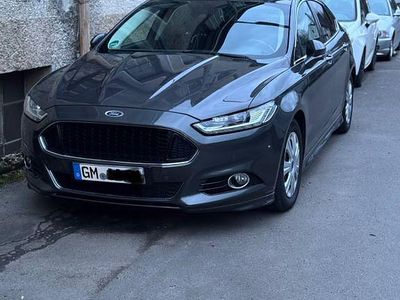 Grau Gebraucht 2015 Ford Mondeo Sport Limousine | 13.900 € (Teuer)