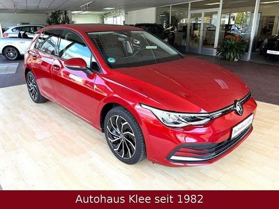Gebraucht VW Golf VIII Active 110 PS (80 kW) 2022 Rot Limousine