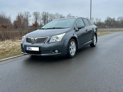 Gebraucht Toyota Avensis T2 150 PS (110 kW) 2011 Grau Kombi