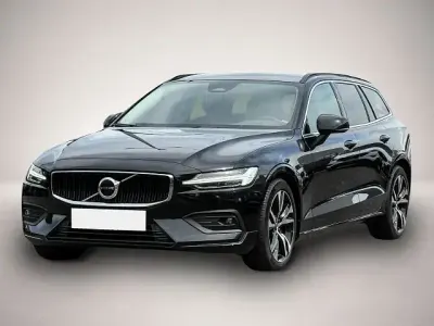 Gebraucht Volvo V60 Core 163 PS (119 kW) 2024 Schwarz Kombi