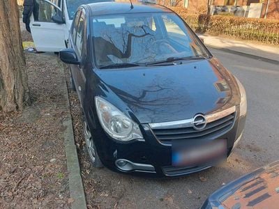 Gebraucht Opel Agila 75 PS (55 kW) 2009 Schwarz Kleinwagen