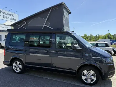 Gebraucht VW California Beach 204 PS (150 kW) 2021 Blau Van