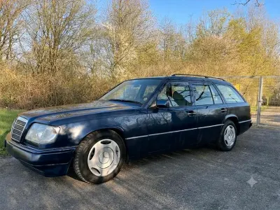 Gebraucht Mercedes E220 150 PS (110 kW) 1995 Kombi