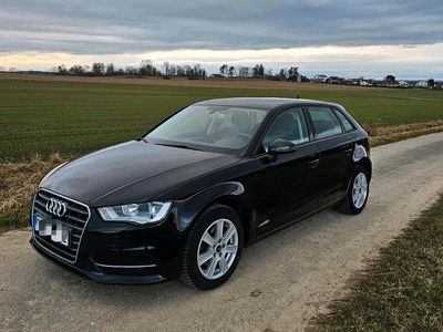 Gebraucht Audi A3 110 PS (80 kW) 2015 Schwarz Limousine