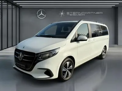 Gebraucht Mercedes V220 Style 163 PS (119 kW) 2025 Weiß Van / Kleinbus