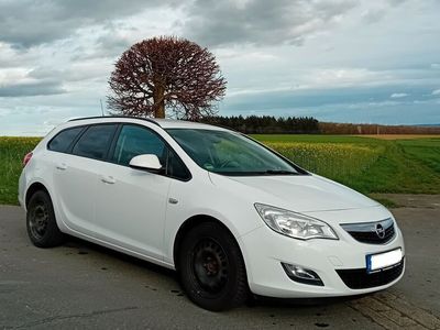 gebraucht Opel Astra SportsTourer 1.7 CDTI Edition 125PS/92KW