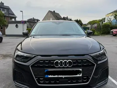 Gebraucht Audi A1 Sportback Advanced 95 PS (69 kW) 2022 Schwarz Kleinwagen