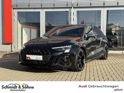 Gebraucht Audi RS3 Sportback Ambiente 400 PS (294 kW) 2023 Mythosschwarz metallic Kleinwagen